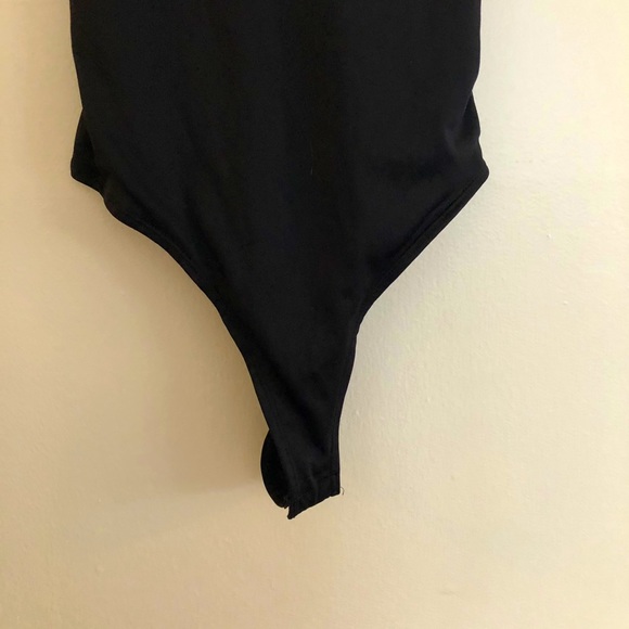 Back Strappy Bodysuit▪️ - Picture 3 of 4